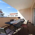 Anabella Iii *