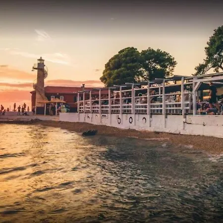 Anabella Iii Daire *