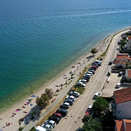 Anabella Iii Apartment *