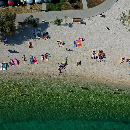 Anabella Iii Daire *