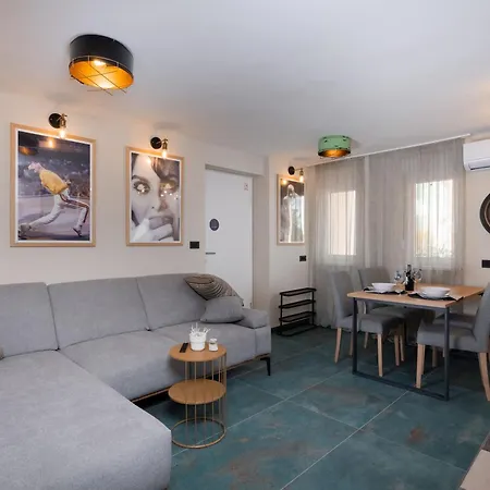 Anabella Iii * Zadar