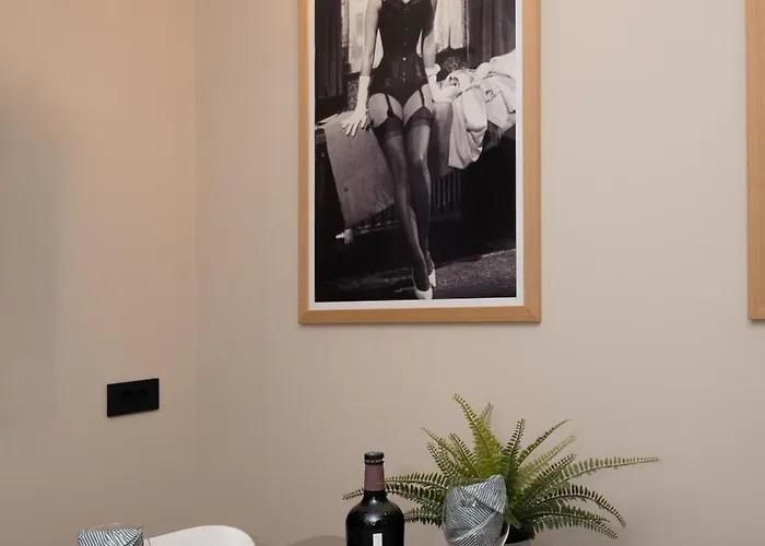 Anabella Iii * 扎达尔