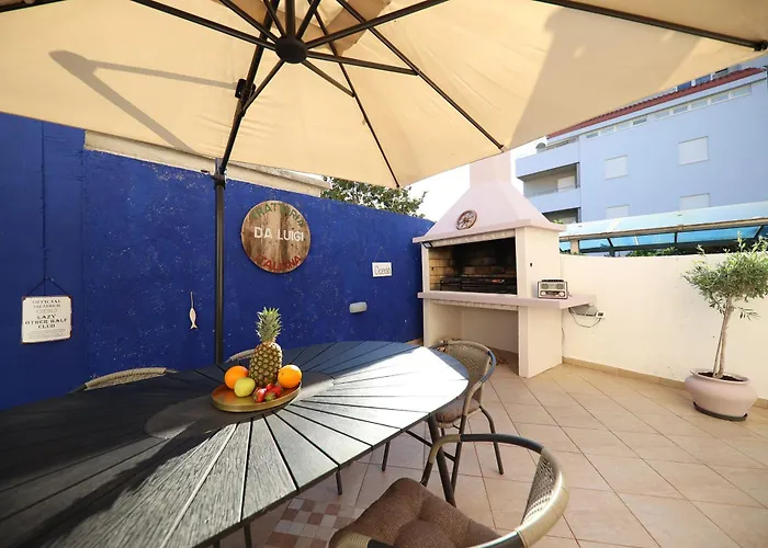 Anabella Iii * 扎达尔